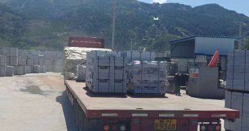 龙岩 芝麻白仿形路沿石，直形路沿石