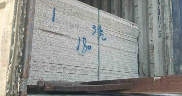 龙岩 芝麻白花岗岩石材3.0公分光面毛板装柜出货