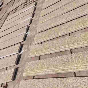 龙岩 黄金麻花岗岩光面楼梯踏步