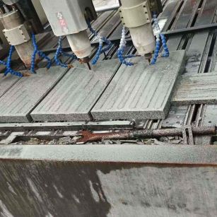 龙岩 芝麻白花岗岩荔枝面盲道雕刻