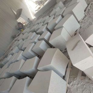 龙岩 白麻花岗岩异形坐凳