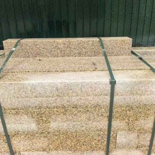 龙岩 黄金麻花岗岩石材机切面栏杆料半成品