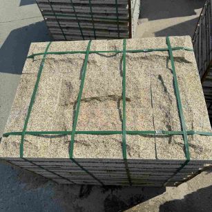 龙岩 黄金麻花岗岩石材自然面蘑菇石成品