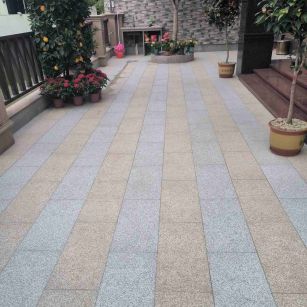 龙岩 黄金麻白麻荔枝面庭院铺装展示