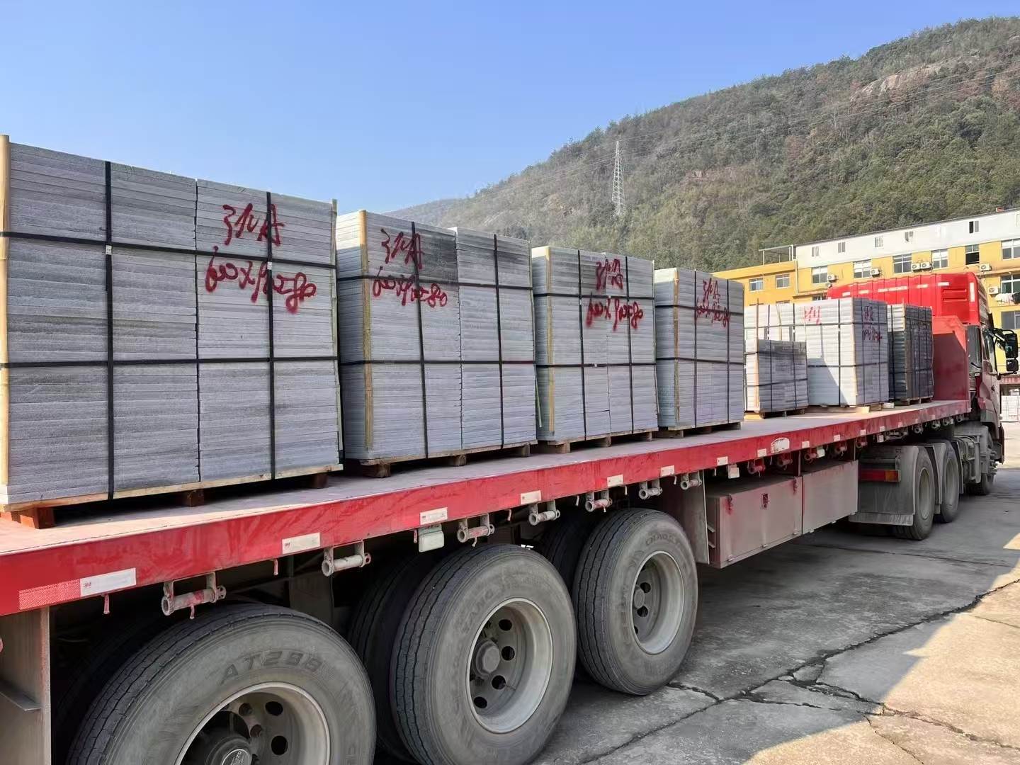 龙岩 芝麻灰地铺石出货日常