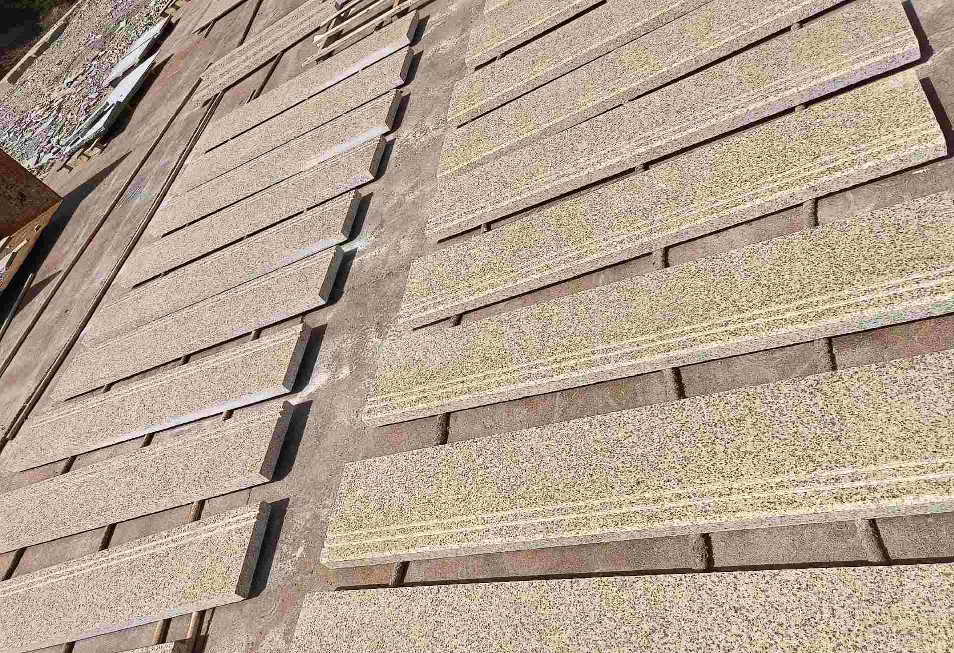 龙岩 黄金麻花岗岩光面楼梯踏步