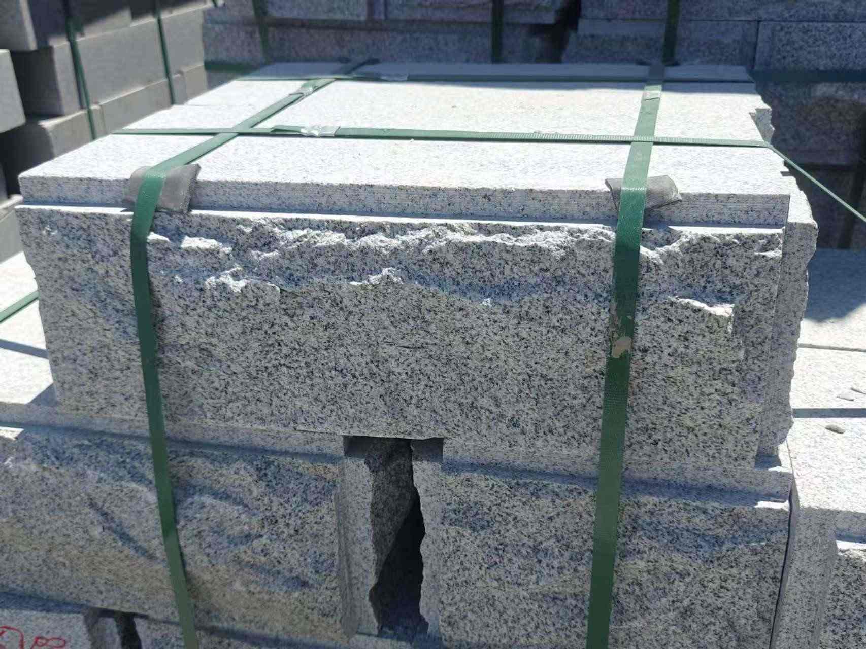 龙岩 芝麻白花岗岩自然面成品