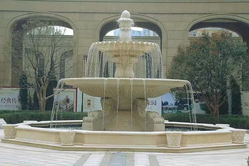 龙岩 黄金麻花岗岩异型加工——户外庭院石雕流水喷泉