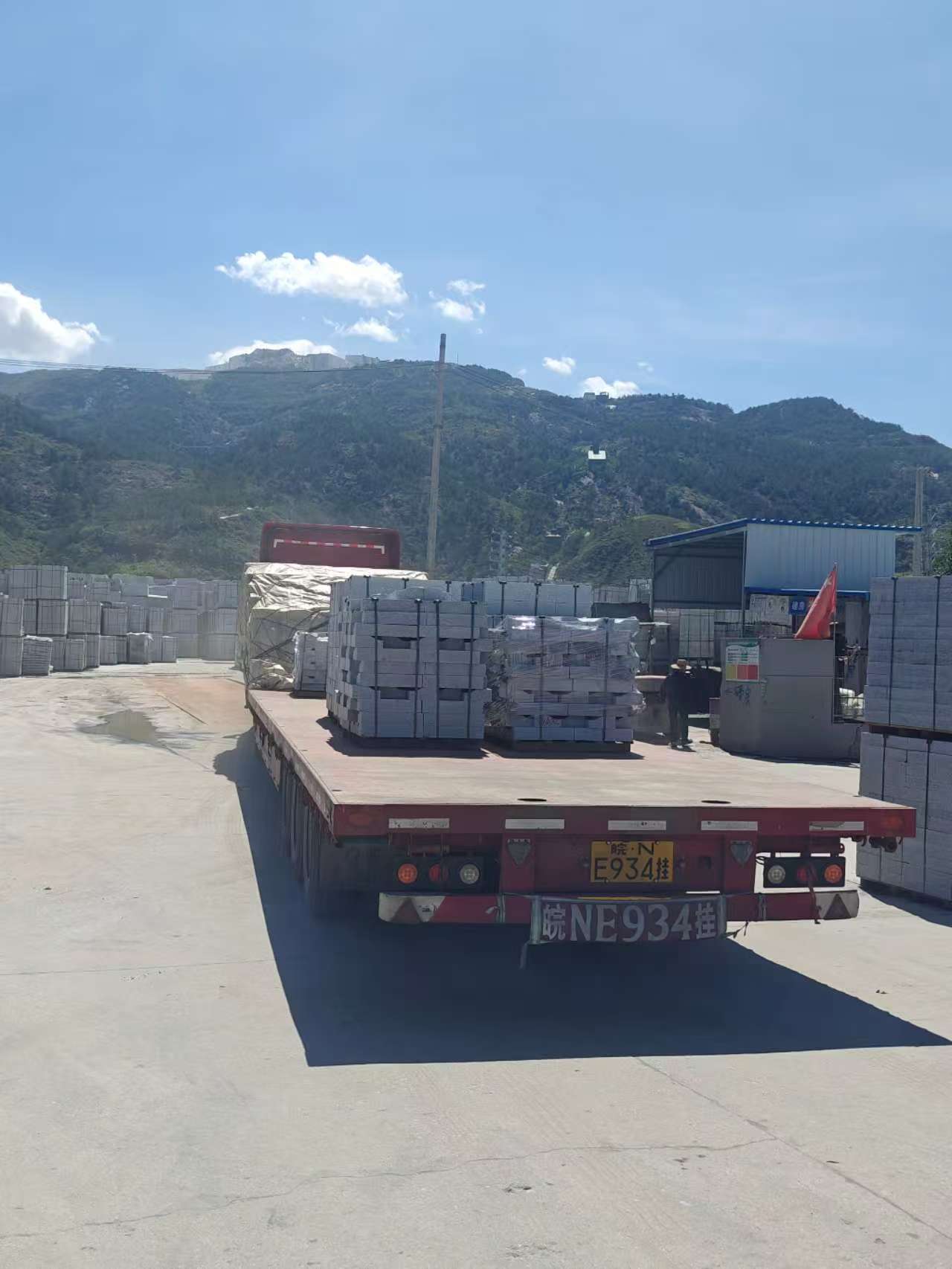 龙岩 芝麻白仿形路沿石，直形路沿石