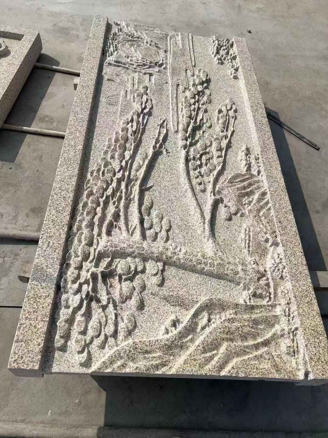 龙岩 黄金麻雕刻板浮雕迎客松