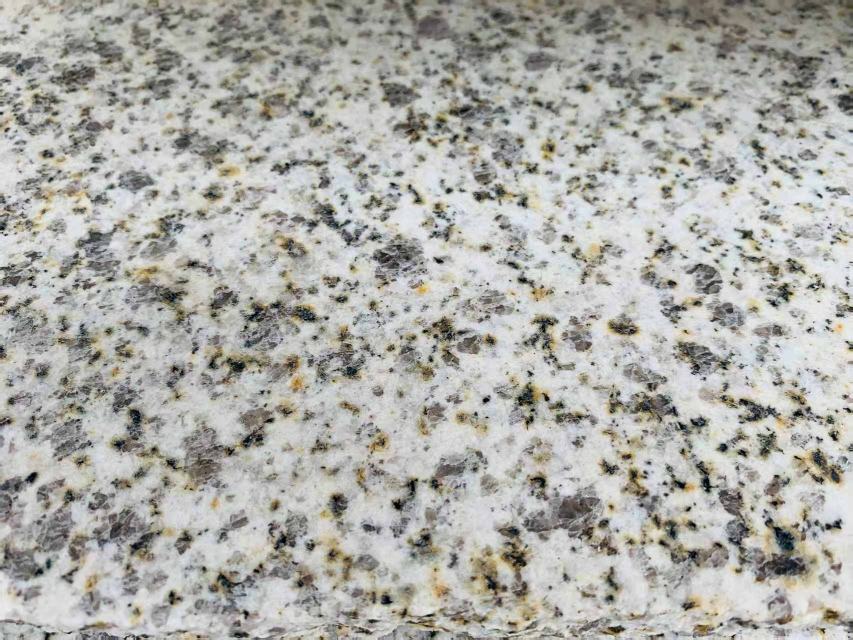 龙岩 黄金麻花岗岩石材浅黄光面