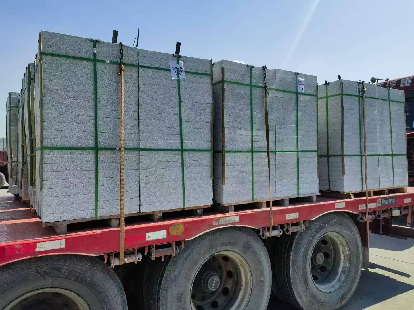 龙岩芝麻白花岗岩出货日常地铺石