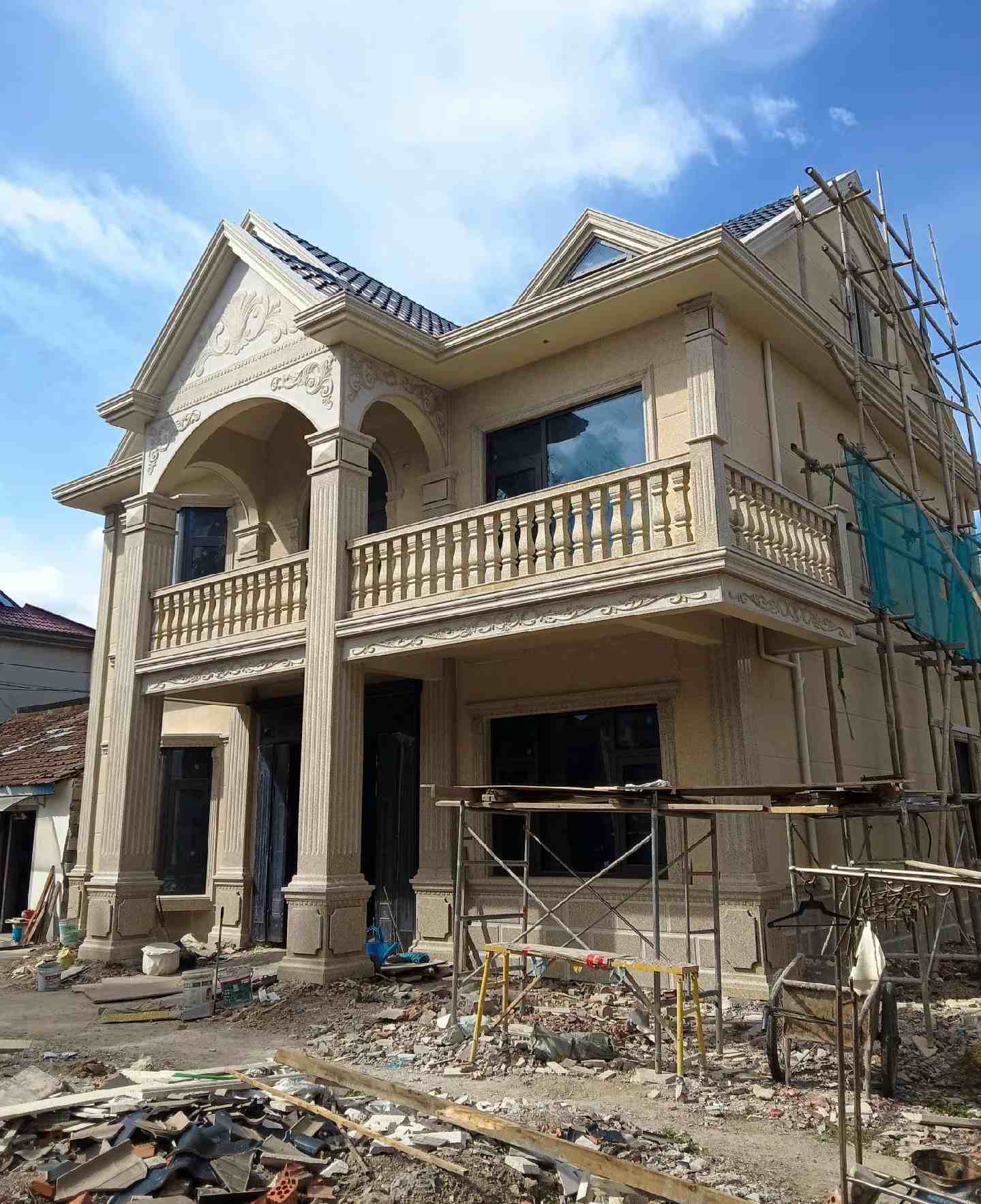 龙岩 黄金麻花岗岩石材私人别墅雕花门楼柱阳台栏杆