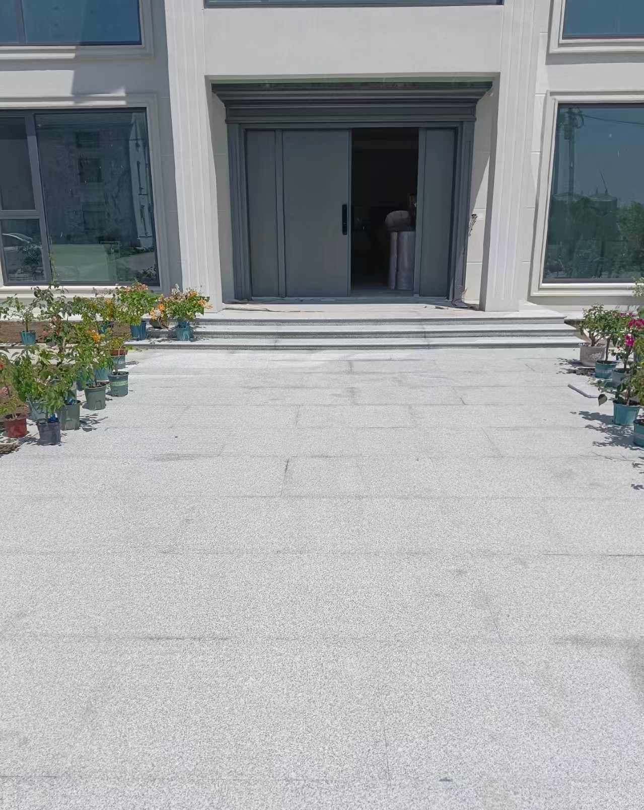 龙岩 芝麻白花岗岩地铺石地面铺装