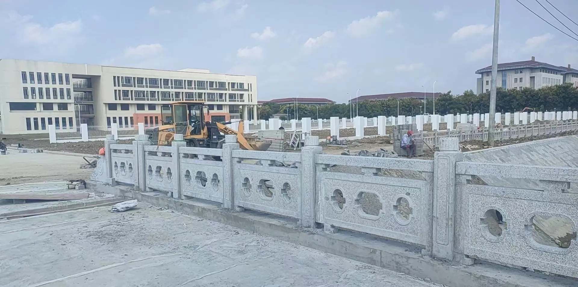 龙岩 白麻花岗岩荔枝面河道栏杆