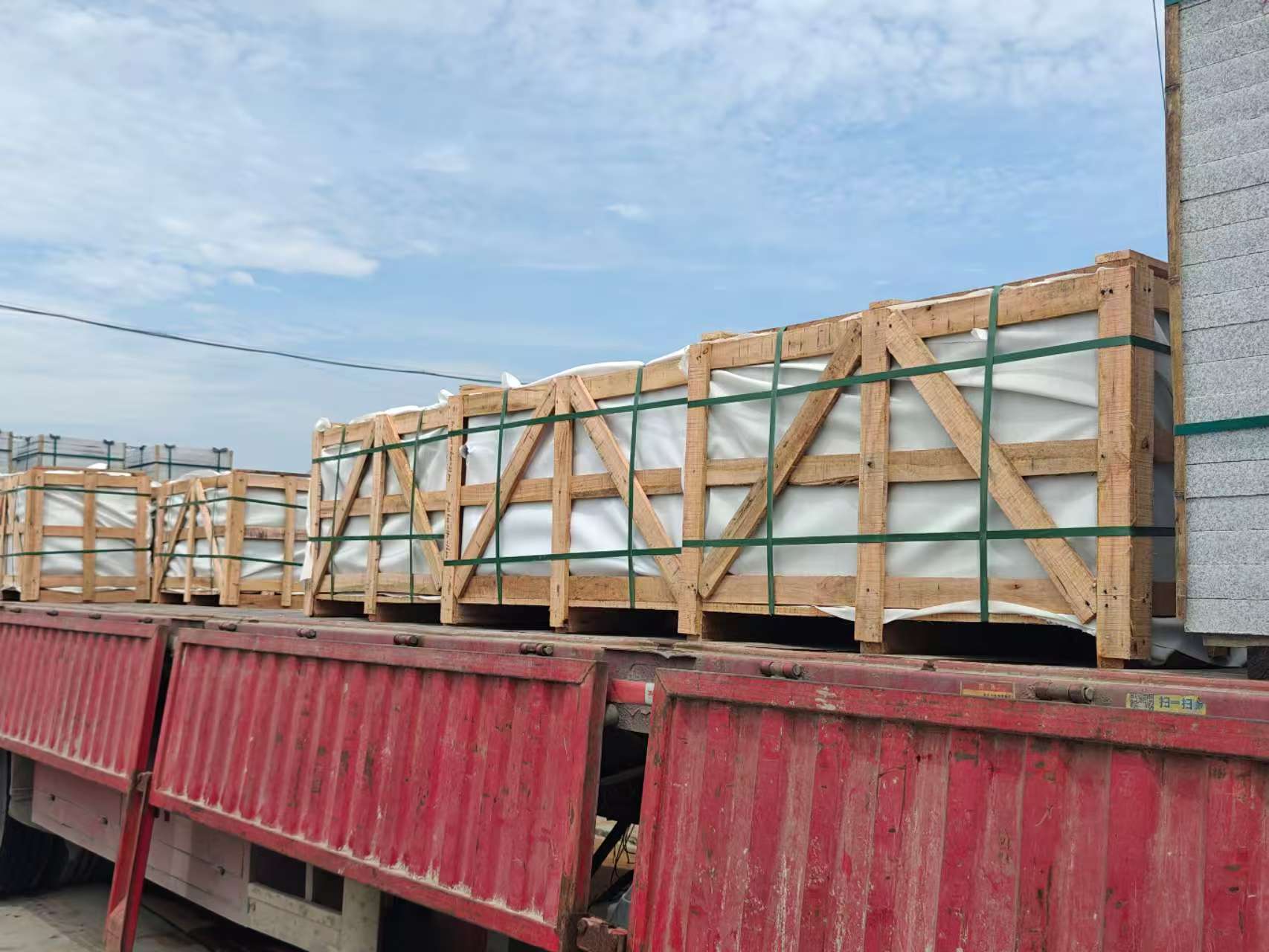 龙岩 芝麻白花岗岩地铺石出口专车-泰国游